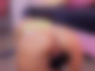 Live cam show with Chlooee - Anal on Nude Chat * 1 On 1 Webcam Sex * Live Cam Show