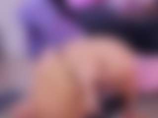 Chlooee's Live Sex Cam Show