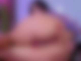 Chlooee's Live Sex Cam Show