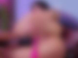 Chlooee's Live Sex Cam Show