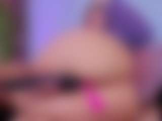 Chlooee's Live Sex Cam Show