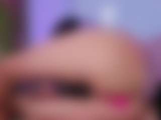 Chlooee's Live Sex Cam Show