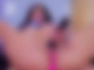 Chlooee's Live Sex Cam Show