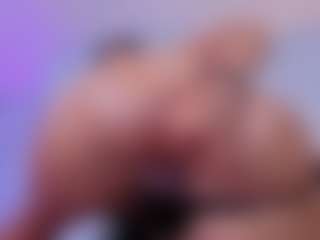 Chlooee's Live Sex Cam Show