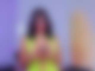 Chlooee's Live Sex Cam Show