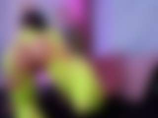 Chlooee's Live Sex Cam Show