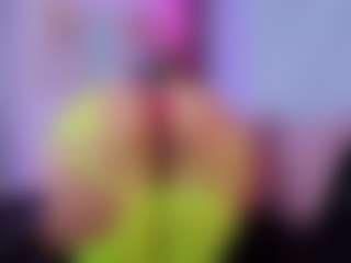 Chlooee's Live Sex Cam Show
