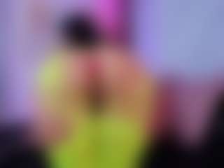 Chlooee's Live Sex Cam Show