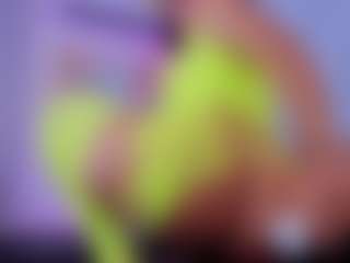 Chlooee's Live Sex Cam Show