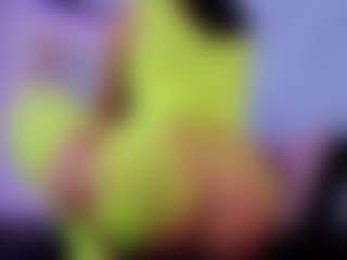 Chlooee's Live Sex Cam Show