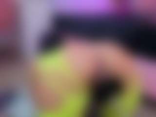 Chlooee's Live Sex Cam Show
