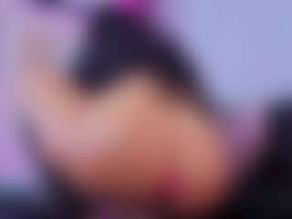 Chlooee's Live Sex Cam Show