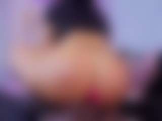 Chlooee's Live Sex Cam Show