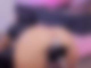 Chlooee's Live Sex Cam Show