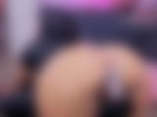Chlooee's Live Sex Cam Show