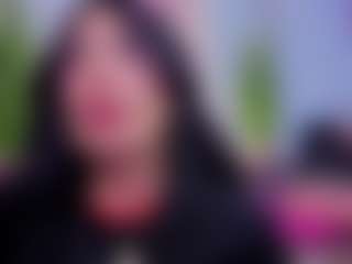 Chlooee's Live Sex Cam Show