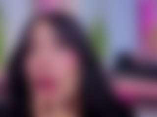 Chlooee's Live Sex Cam Show
