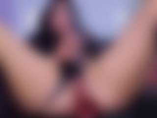 Chlooee's Live Sex Cam Show
