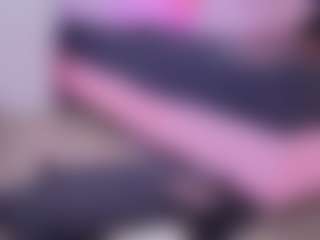 Chlooee's Live Sex Cam Show