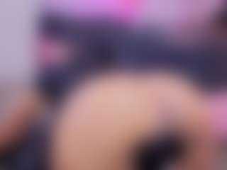 Chlooee's Live Sex Cam Show