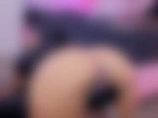 Chlooee's Live Sex Cam Show