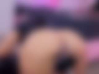 Chlooee's Live Sex Cam Show
