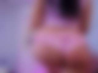Chlooee's Live Sex Cam Show