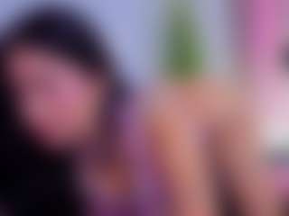 Chlooee's Live Sex Cam Show