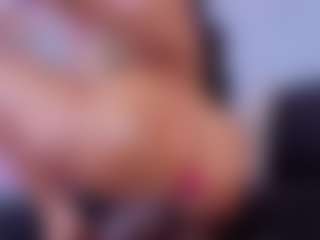 Chlooee's Live Sex Cam Show