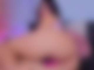 Chlooee's Live Sex Cam Show