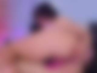 Chlooee's Live Sex Cam Show