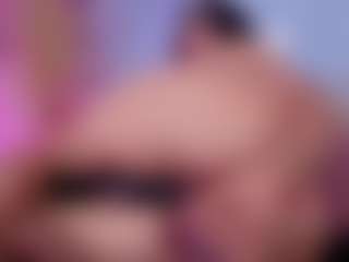 Chlooee's Live Sex Cam Show
