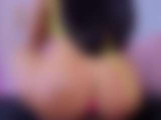Chlooee's Live Sex Cam Show