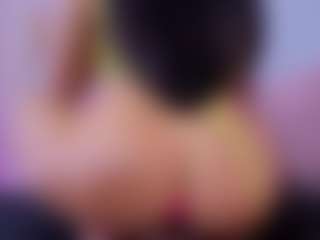 Chlooee's Live Sex Cam Show