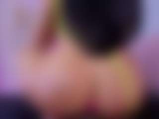 Chlooee's Live Sex Cam Show