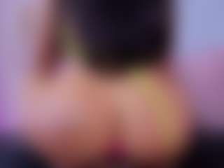 Chlooee's Live Sex Cam Show