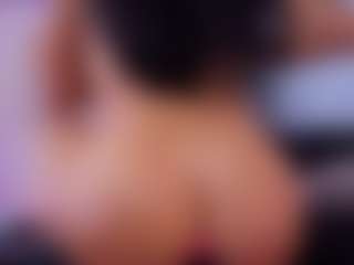 Chlooee's Live Sex Cam Show