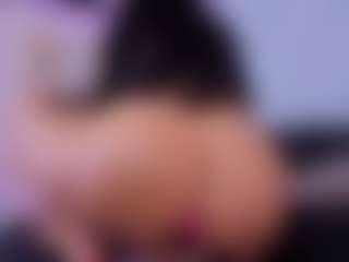 Chlooee's Live Sex Cam Show