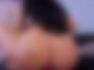 Chlooee's Live Sex Cam Show
