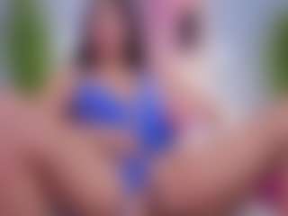 Chlooee's Live Sex Cam Show
