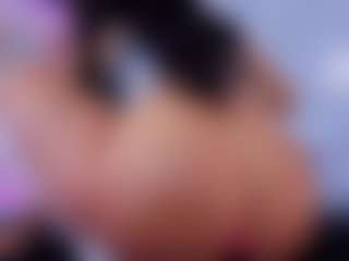 Chlooee's Live Sex Cam Show