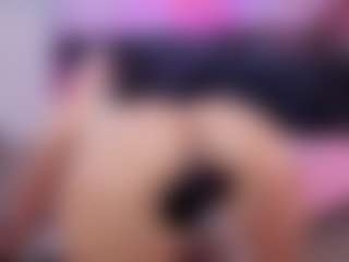 Chlooee's Live Sex Cam Show