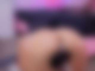 Chlooee's Live Sex Cam Show