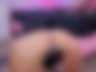 Chlooee's Live Sex Cam Show