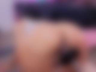 Chlooee's Live Sex Cam Show