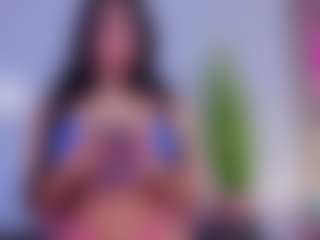 Chlooee's Live Sex Cam Show