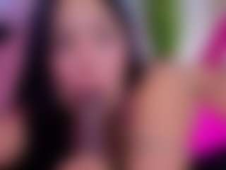Chlooee's Live Sex Cam Show