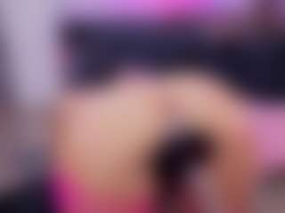Chlooee's Live Sex Cam Show