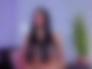 Chlooee's Live Sex Cam Show