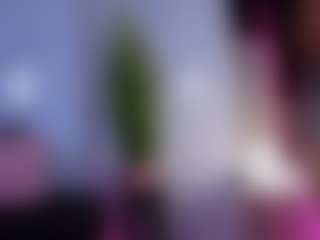 Chlooee's Live Sex Cam Show